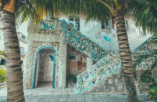 Dolphin House Museum